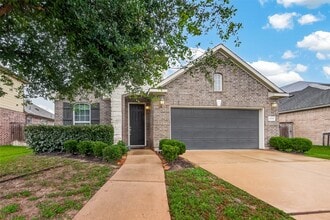 Building Photo - 2209 Hidden Meadow Ln