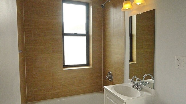 Building Photo - 339 Howard St