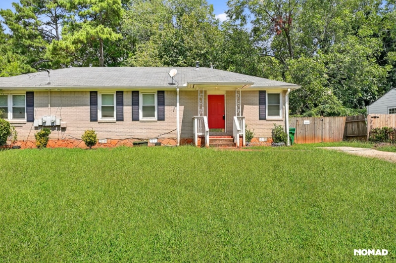 Photo - 1986 Cogar Dr (Decatur, GA)