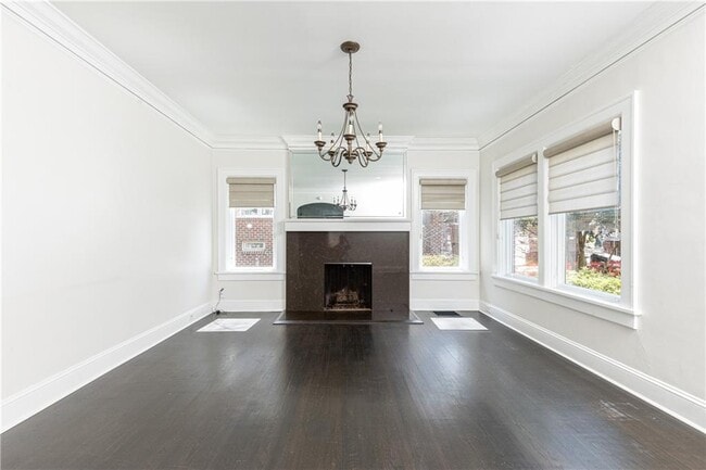 Foto del edificio - 1022 Reeder Cir NE