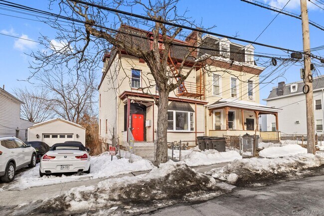 Foto del edificio - 177 Woodworth Ave