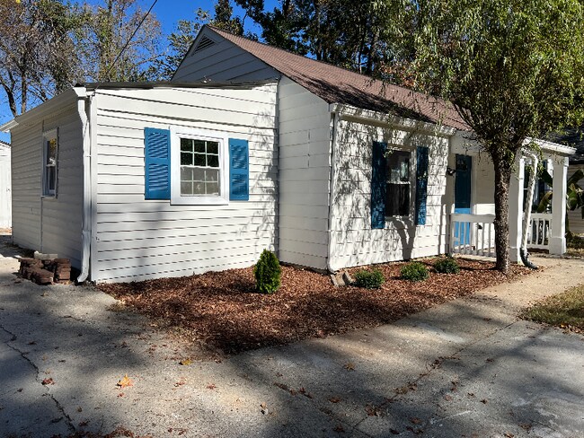 Foto del edificio - 2160 Dowdell Dr