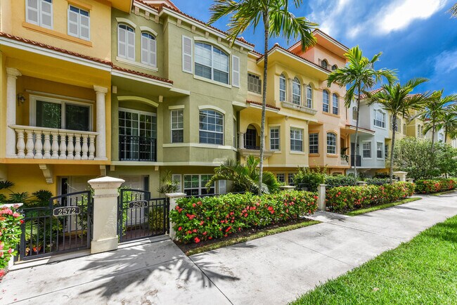Foto del edificio - 2570 Gardens Pkwy