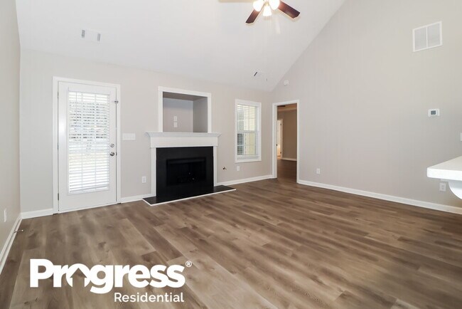 Foto del edificio - 358 Shadowbrooke Cir SW