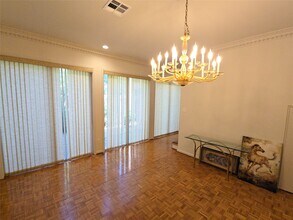 Building Photo - 9731 Briar Forest Dr