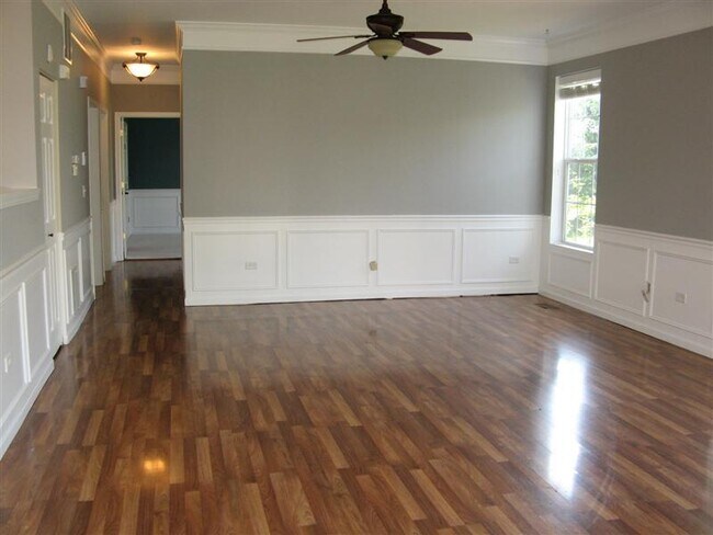Foto del edificio - 24019 Walnut Cir