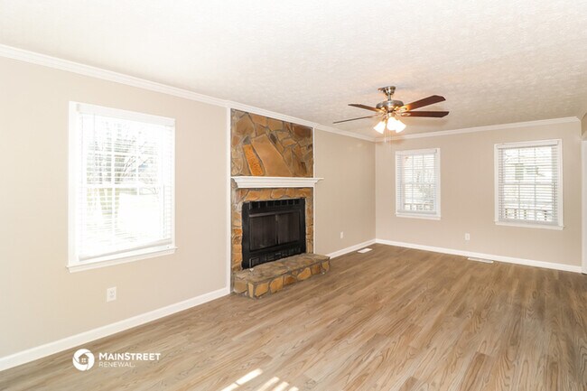 Building Photo - 2280 Sims Dr NE