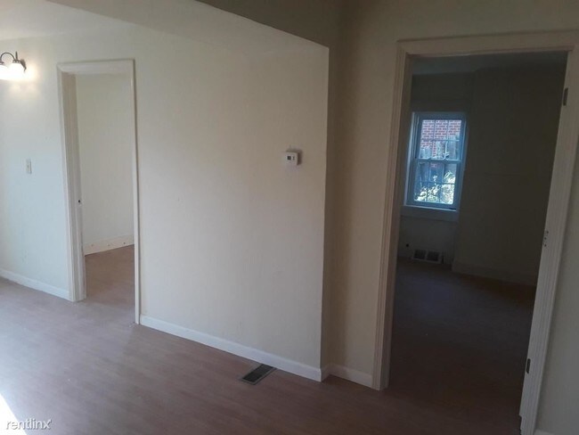 Foto del edificio - 5542 Pocusset St