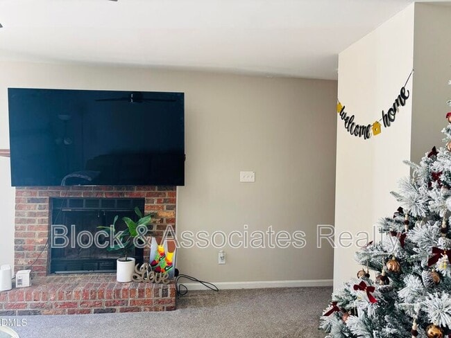 Foto del edificio - 2922 Glenridge Dr