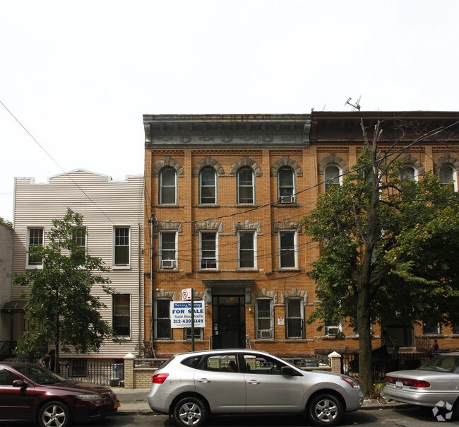 Building Photo - 355 Stockholm St