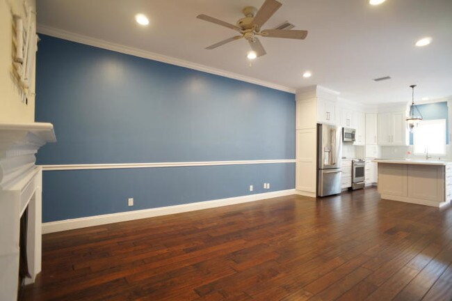 Building Photo - 5902 Catesby St