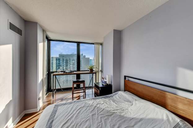 Foto del edificio - 1122 N Clark St