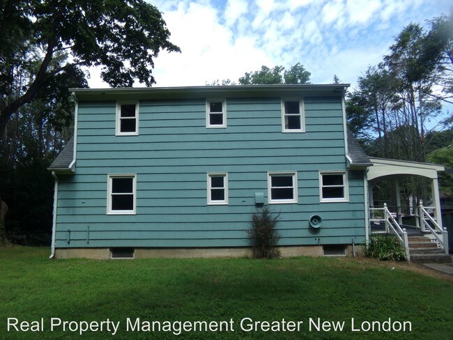 Building Photo - 3 br, 2 bath House - 7 Meadow Dr