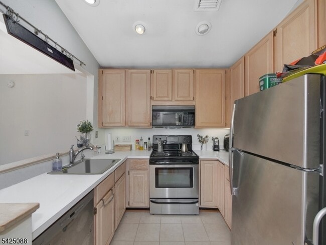 Foto del edificio - 9 Teal Ln