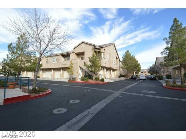 Building Photo - 2100 Gravel Hill St