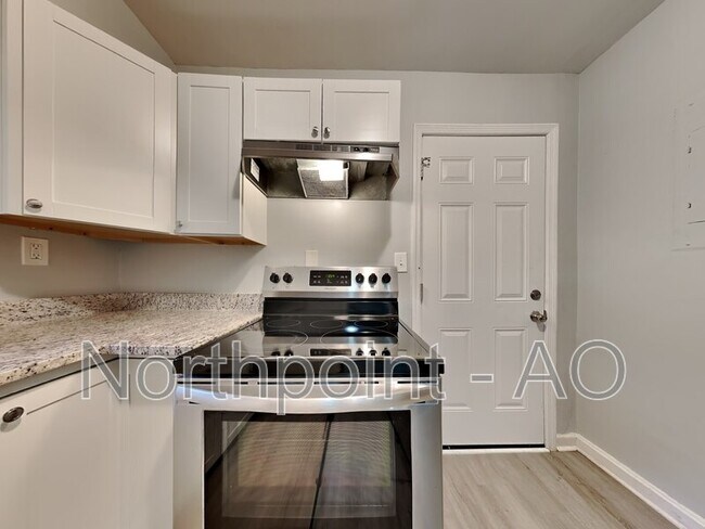 Building Photo - 2869 Catalina Dr