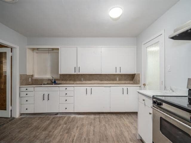 Building Photo - 9523 Stanley St