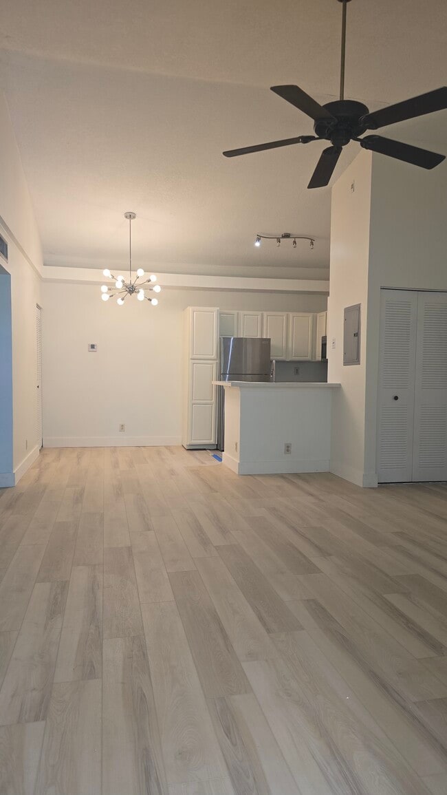 Photo - 611 Lyons Rd Apartment