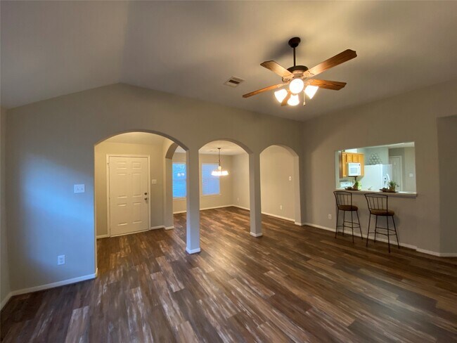 Foto del edificio - 4622 Bridgestone Path Dr