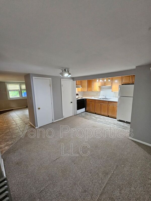 Foto del edificio - 293 Hudson Ave