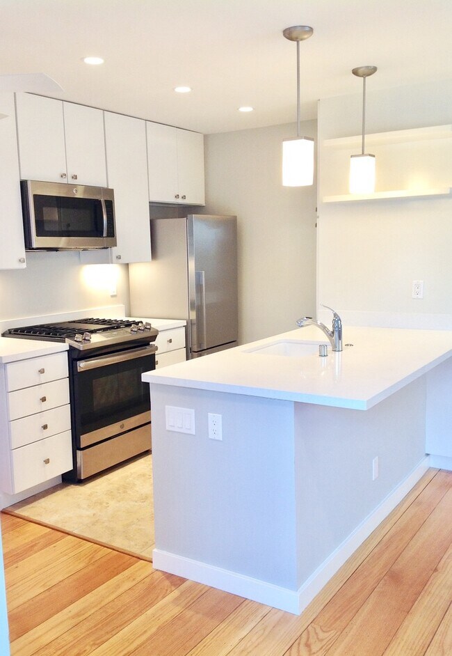 The Pines Apartments Apartments in Menlo Park, CA