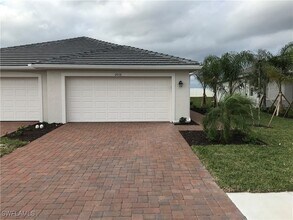 Building Photo - 2016 Vermont Ln