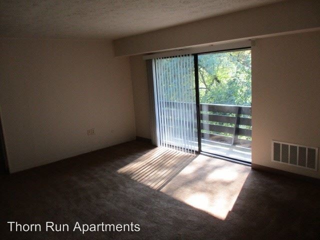 Building Photo - 500 Lee Dr