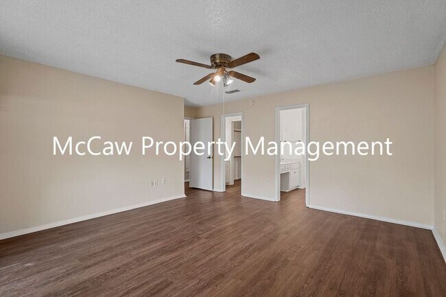 Building Photo - 2326 Garden Park Ct