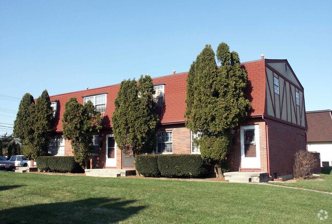 Foto del edificio - Ironwood Court Apartments