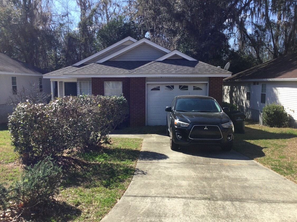 Primary Photo - 2663 Fairmount Ln