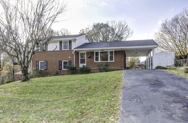 Foto principal - 110 Shasta Ct