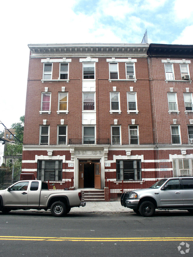 Primary Photo - 2309 Crotona Ave