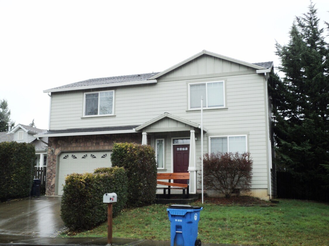 Primary Photo - 3041 E 1st Ave