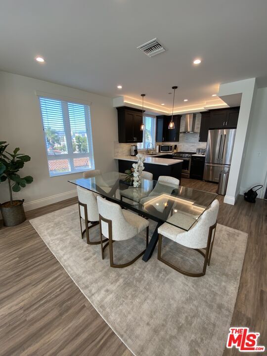 Building Photo - 8700 Chalmers Dr