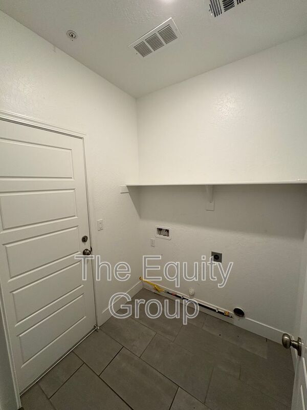 Foto del edificio - 217 E Tyler Ct