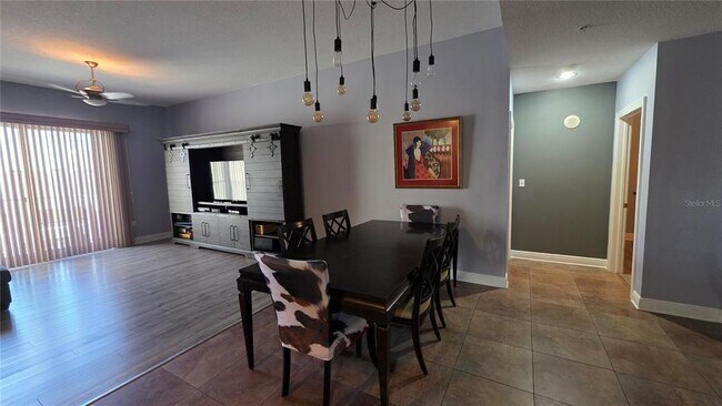 Building Photo - 628 Cleveland St