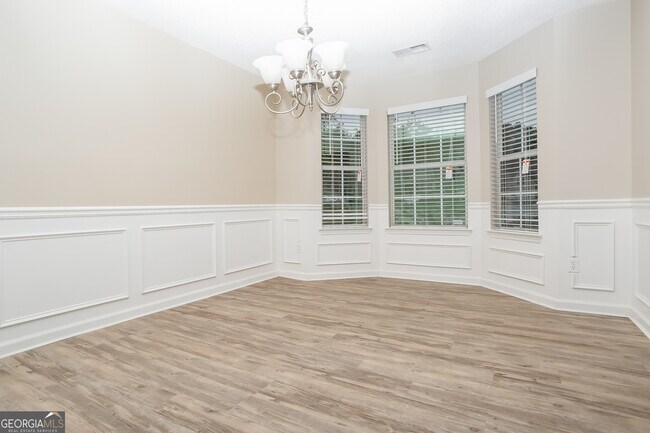 Building Photo - 1012 Ardwick Ct SE
