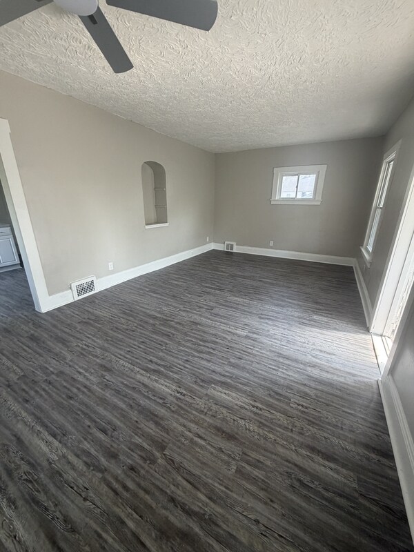 Foto del edificio - 701 E 157th St
