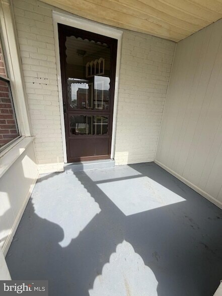 Foto del edificio - 229 Endsleigh Ave