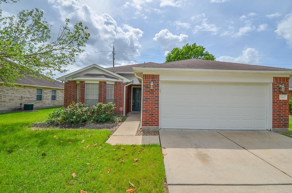 Primary Photo - 7303 Greenwood Point Dr