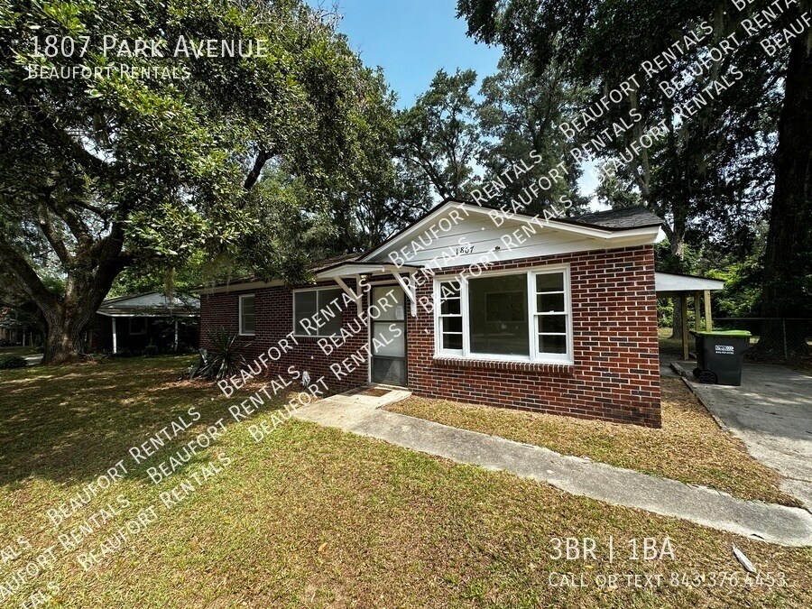 Primary Photo - 1807 Park Avenue
