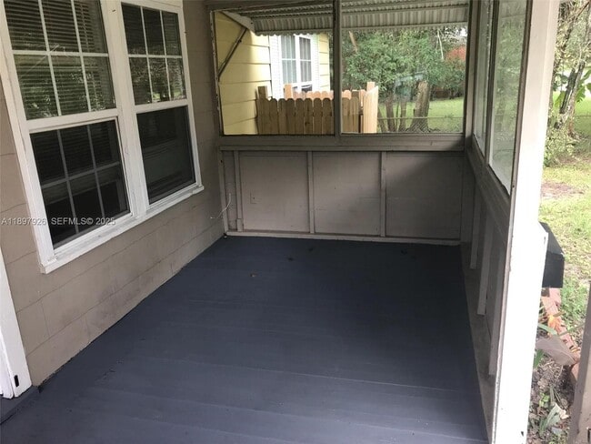 Building Photo - 2748 Broadway Ave