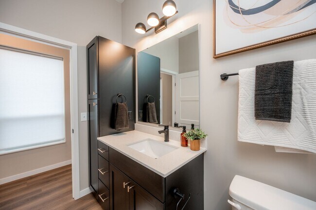 Interior Photo - Ovation