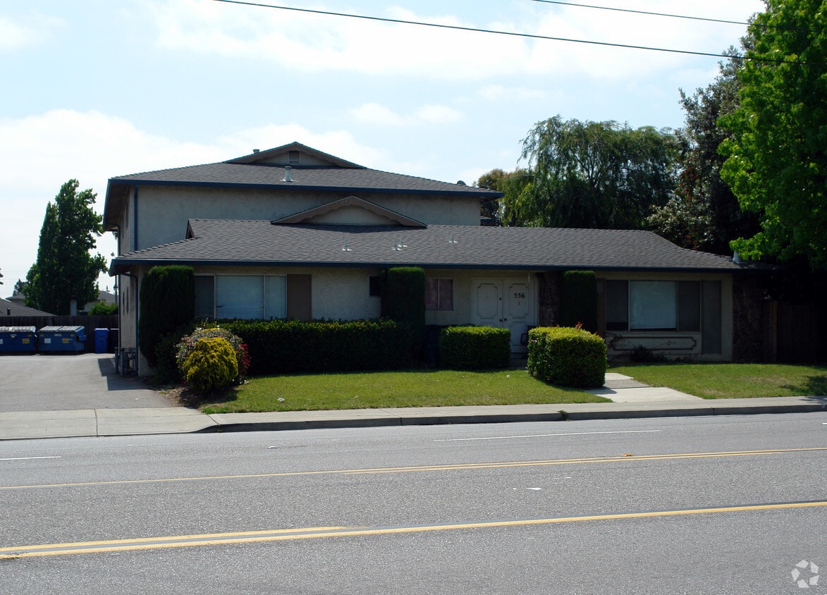 Building Photo - 564 S Fair Oaks Ave