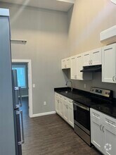 Building Photo - 50 Monarch Wy