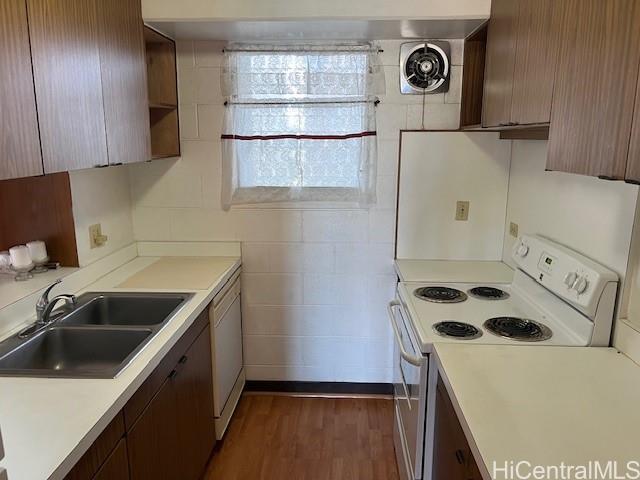 Building Photo - 1073 Kinau St