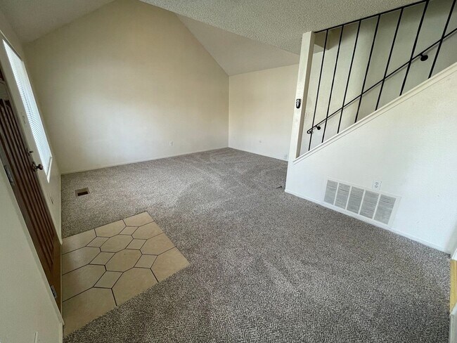 Foto del edificio - Cozy townhome in Carson City!