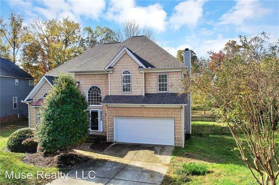 Primary Photo - 4 br, 2.5 bath House - 4037 Bamborough Drive