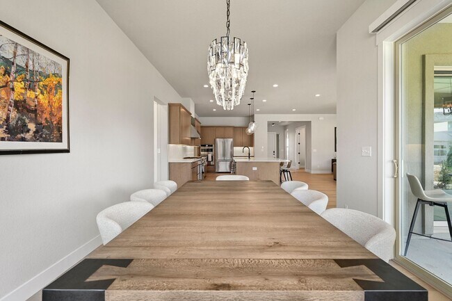 Foto del edificio - 3354 Crest Hollow View