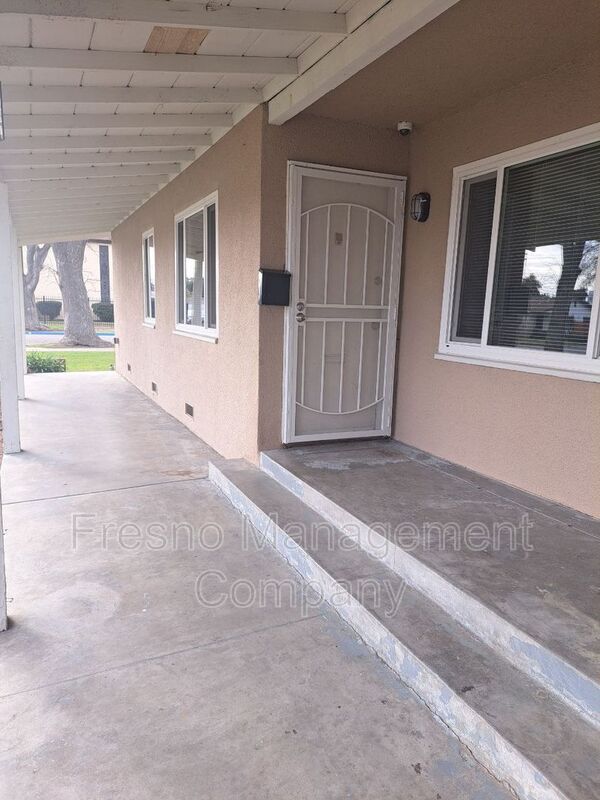 2509 N Thesta St, Fresno, CA 93703 Condo for Rent in Fresno, CA